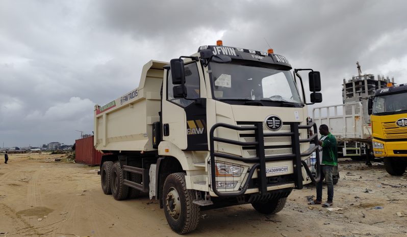 
								BENNES FAW 6X4 DE 390 CH full									