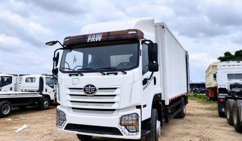 
								FAW JK6 12-15 tonnes de 210 ch full									